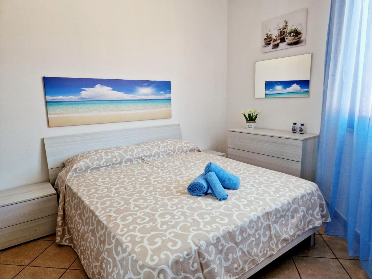 Dimora Rena Dorada - Apartment In Pula, Sardinia, Italy Zewnętrze zdjęcie